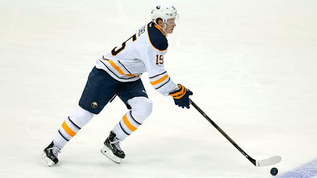 jack-eichel-sabres-first-goal-boston-nhl-960.jpg
